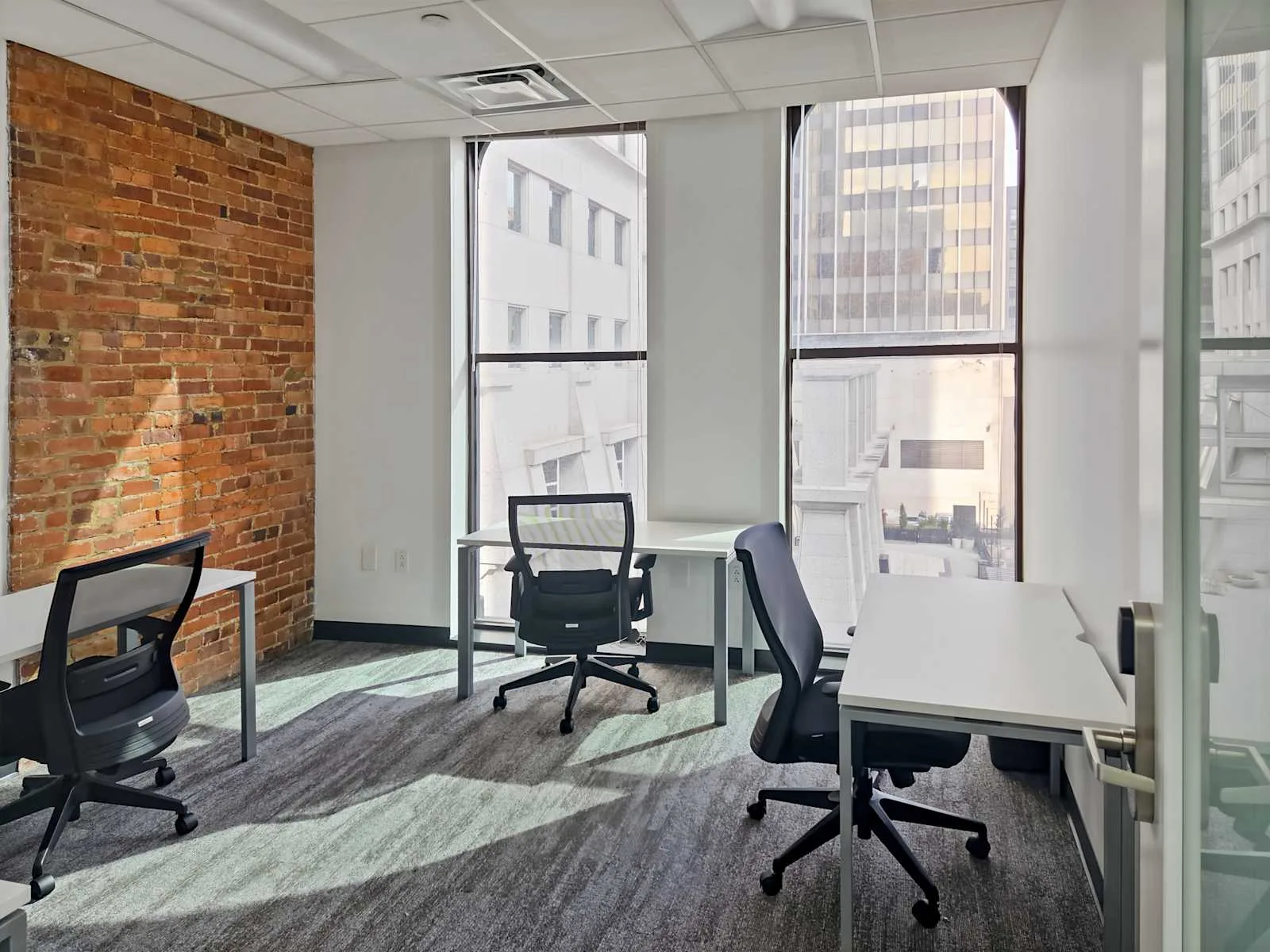 Regus TN, Nashville - 500 Church Street, Private office, 3 desks, Nashville, TN
