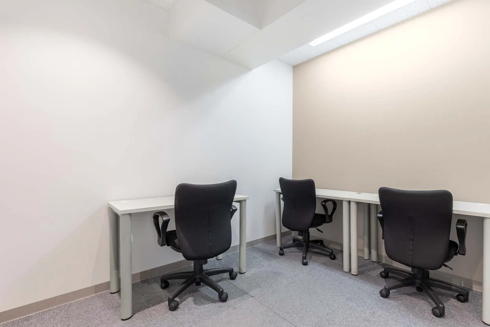 Regus TOKYO, Hiroo, Private office, 3 desks, Tokyo