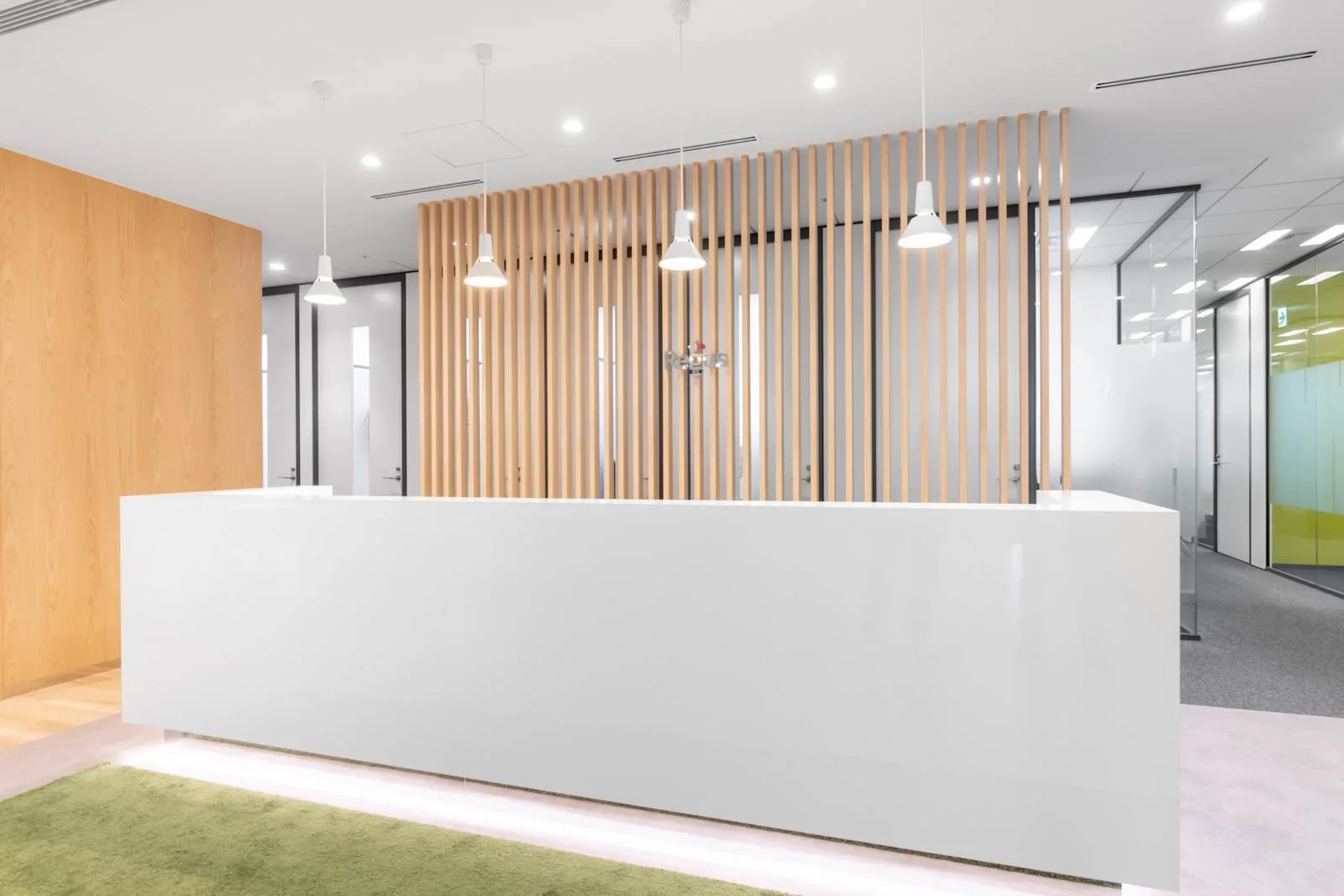 Regus Tokyo Ikebukuro, Reception, Tokyo