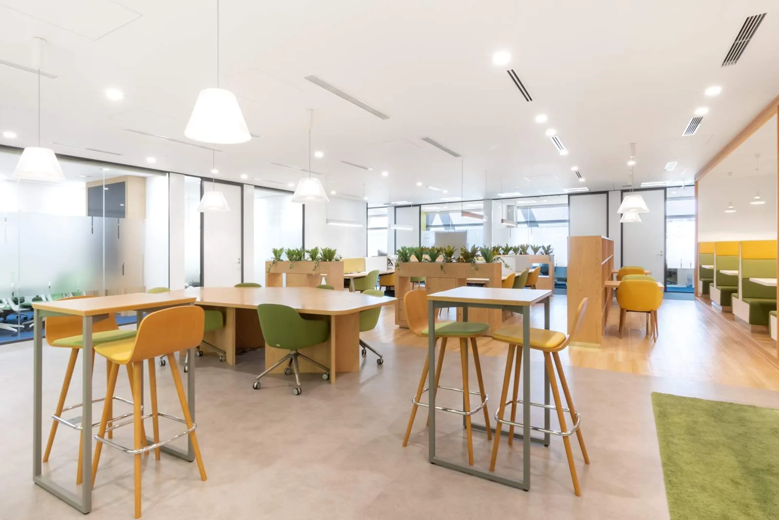 Regus Tokyo Ikebukuro, Coworking space, Tokyo