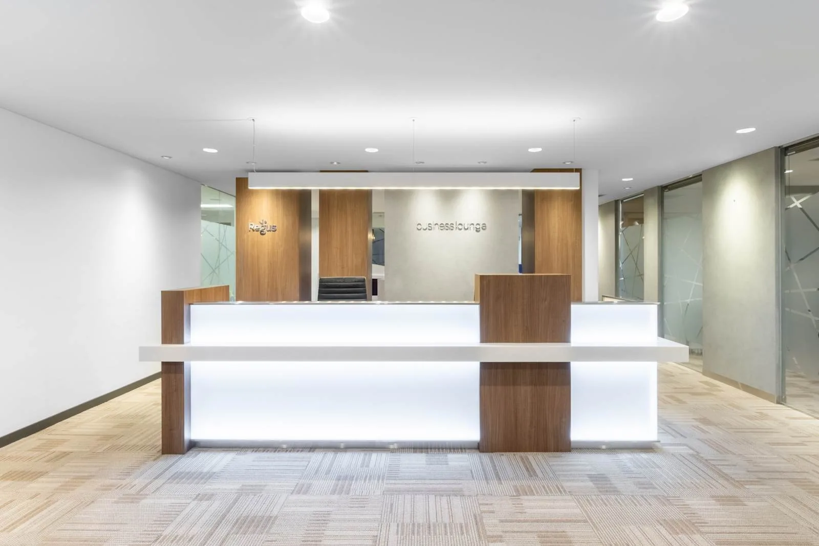 Regus TOKYO, Marunouchi Shin Kokusai Building, Reception, Tokyo