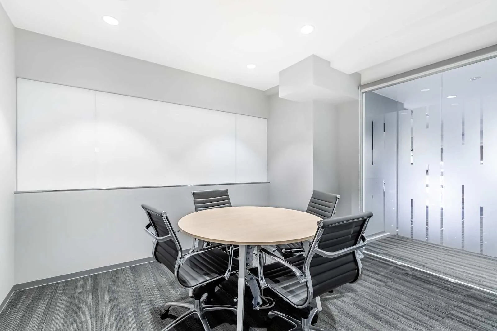 Regus TOKYO, Roppongi Ekimae、会議室（4名）、東京