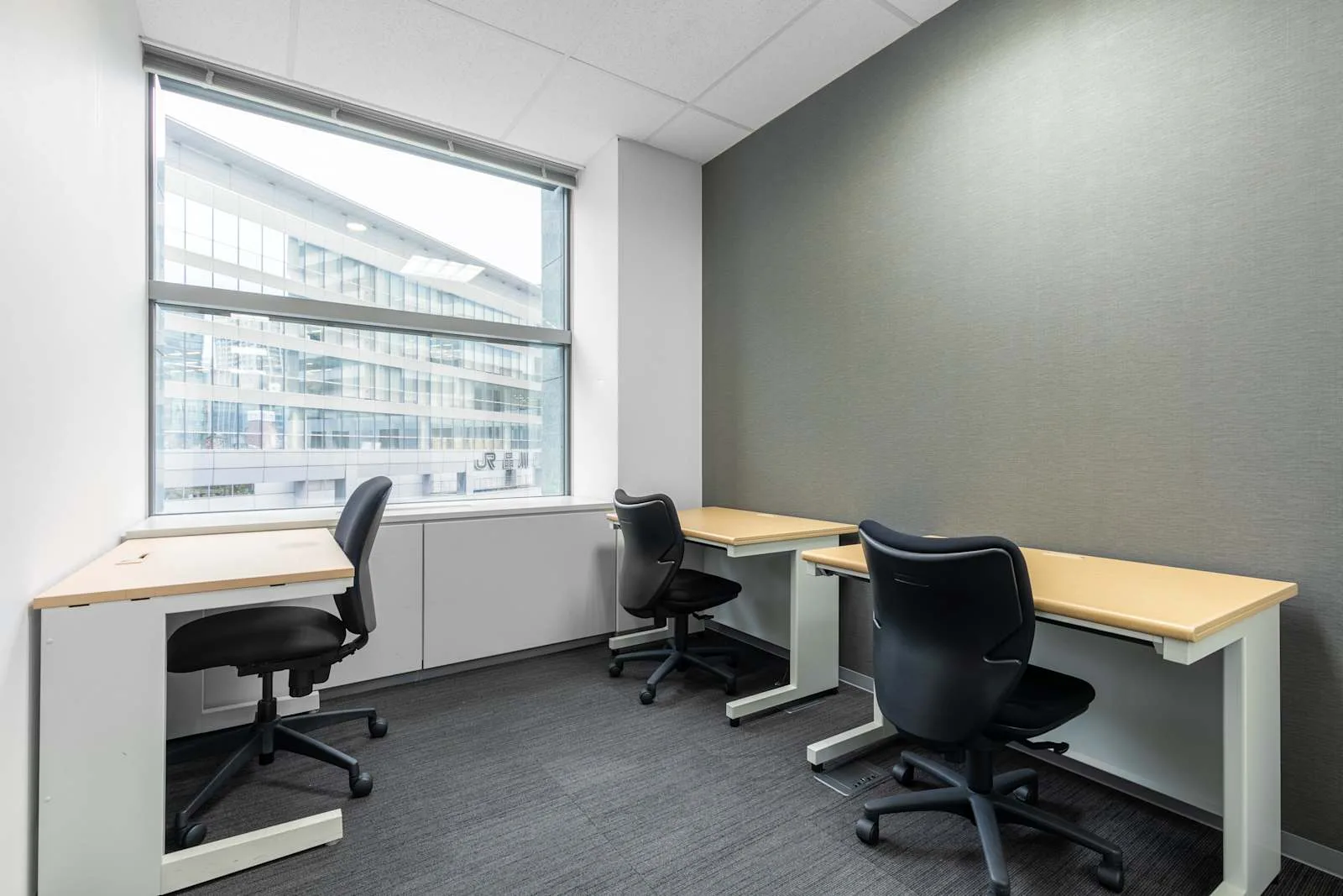 Regus TOKYO, Shinagawa East One Tower、個室オフィス（3席）、東京