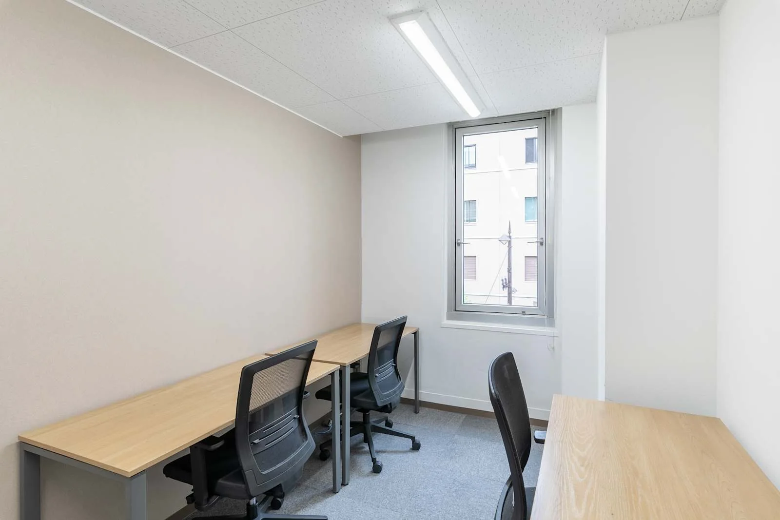 Regus TOYAMA, Denki Building, Private office, 3 desks, Toyama
