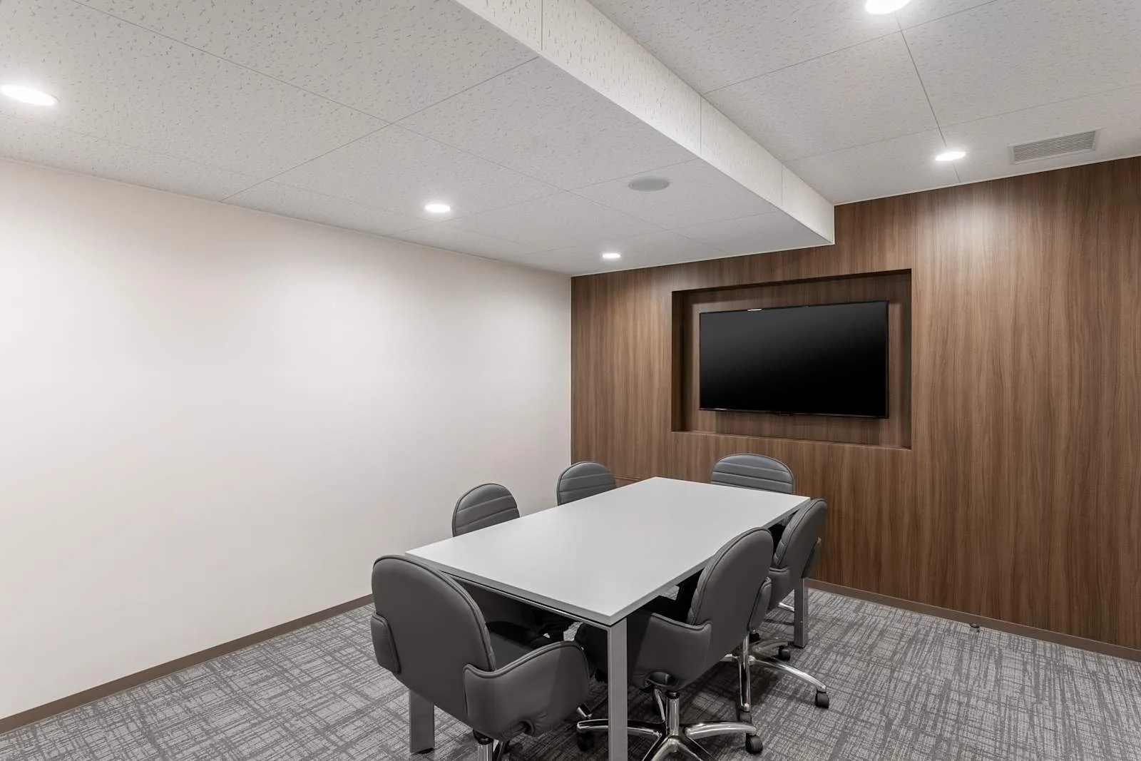 Regus TOYAMA, Denki Building, Meeting room for 6 people, Toyama