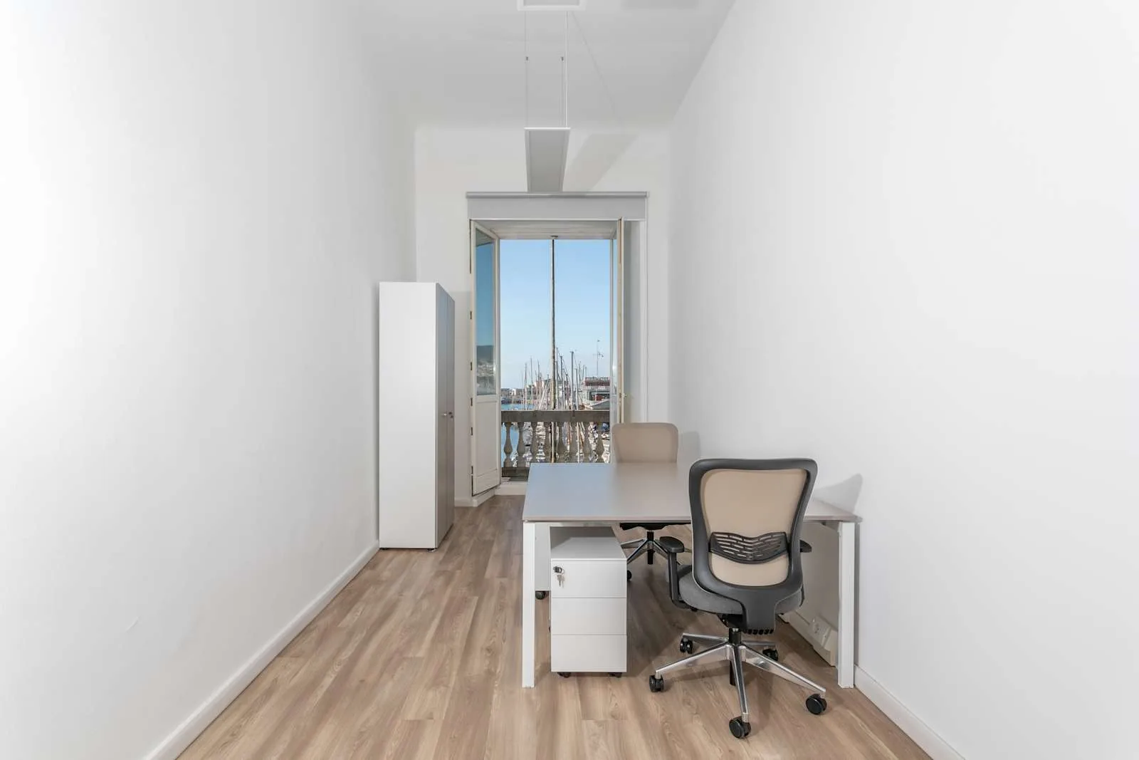 Regus Trieste, Riva Gulli, Ufficio privato con 2 postazioni, Trieste
