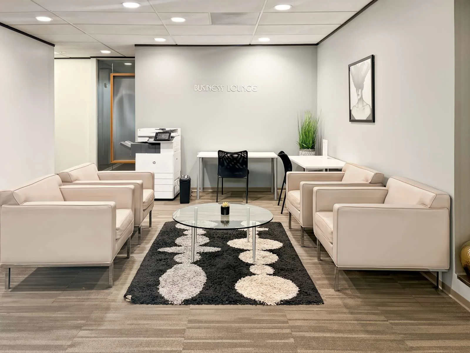 Regus TX, Austin - Barton Springs, Lounge, Austin, TX