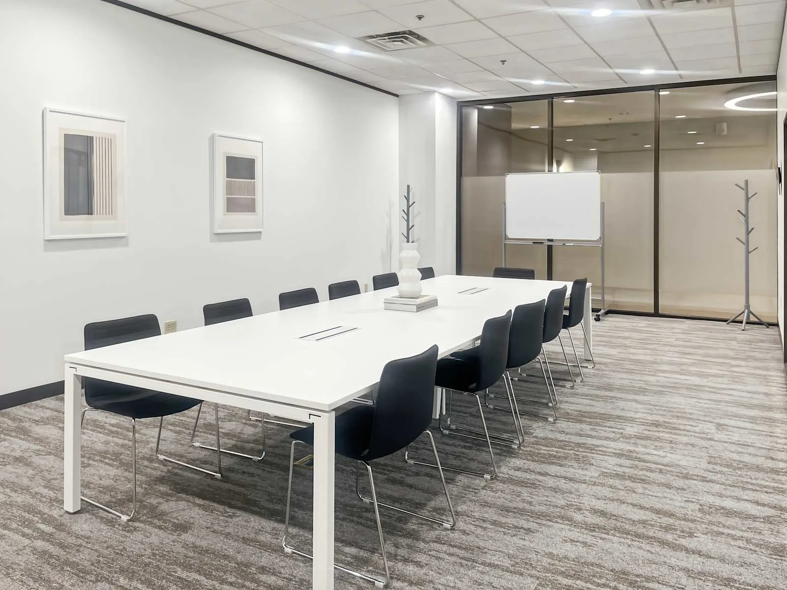 Regus TX, Austin - E Huntland Drive, Meeting room for 12 people, Austin, TX
