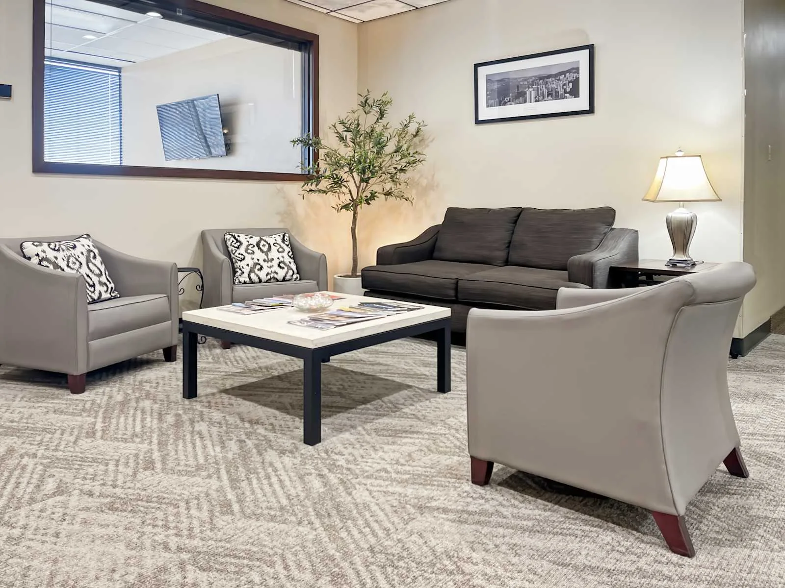 Regus TX, Bedford - 1600 Airport Freeway, Lounge, Bedford, TX