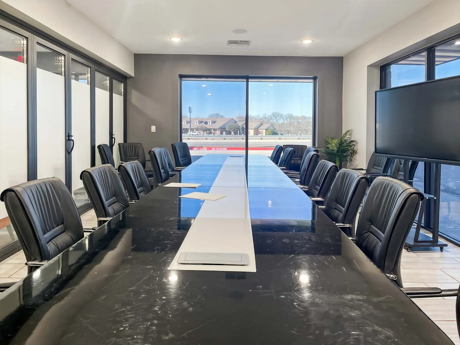Regus TX, Bedford - Airport Freeway, Meeting room for 16 people, Bedford, TX