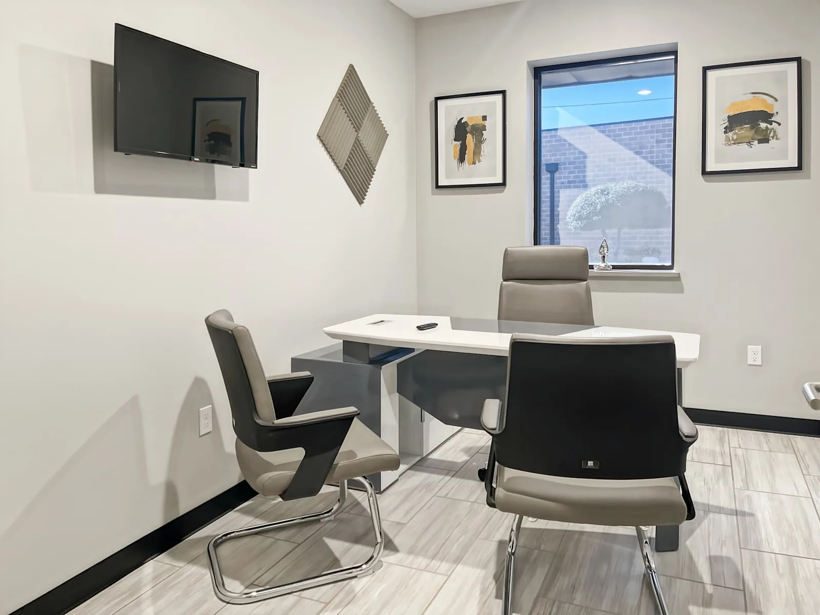 Regus TX, Bedford - Airport Freeway, Private office, 1 desk, Bedford, TX