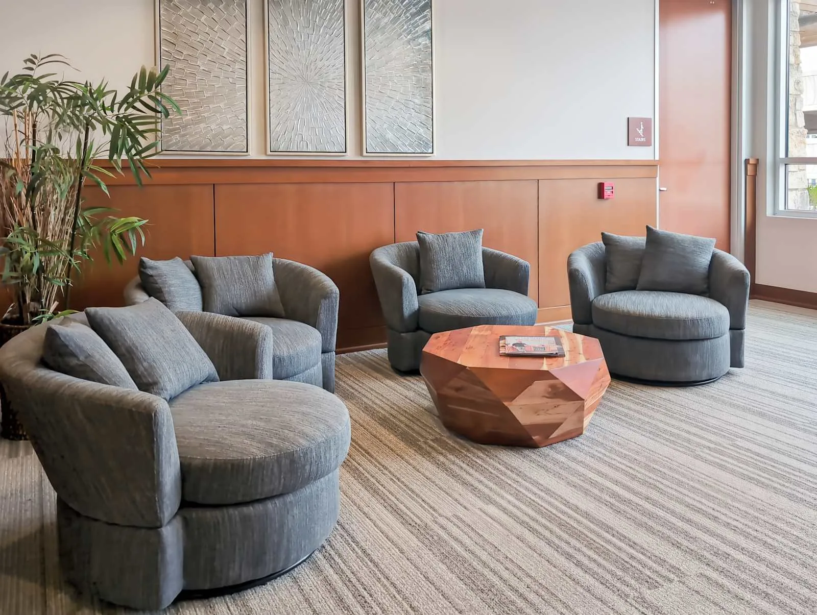 Regus TX, Bee Cave - Hill Country Galleria, Lounge, Bee Cave, TX