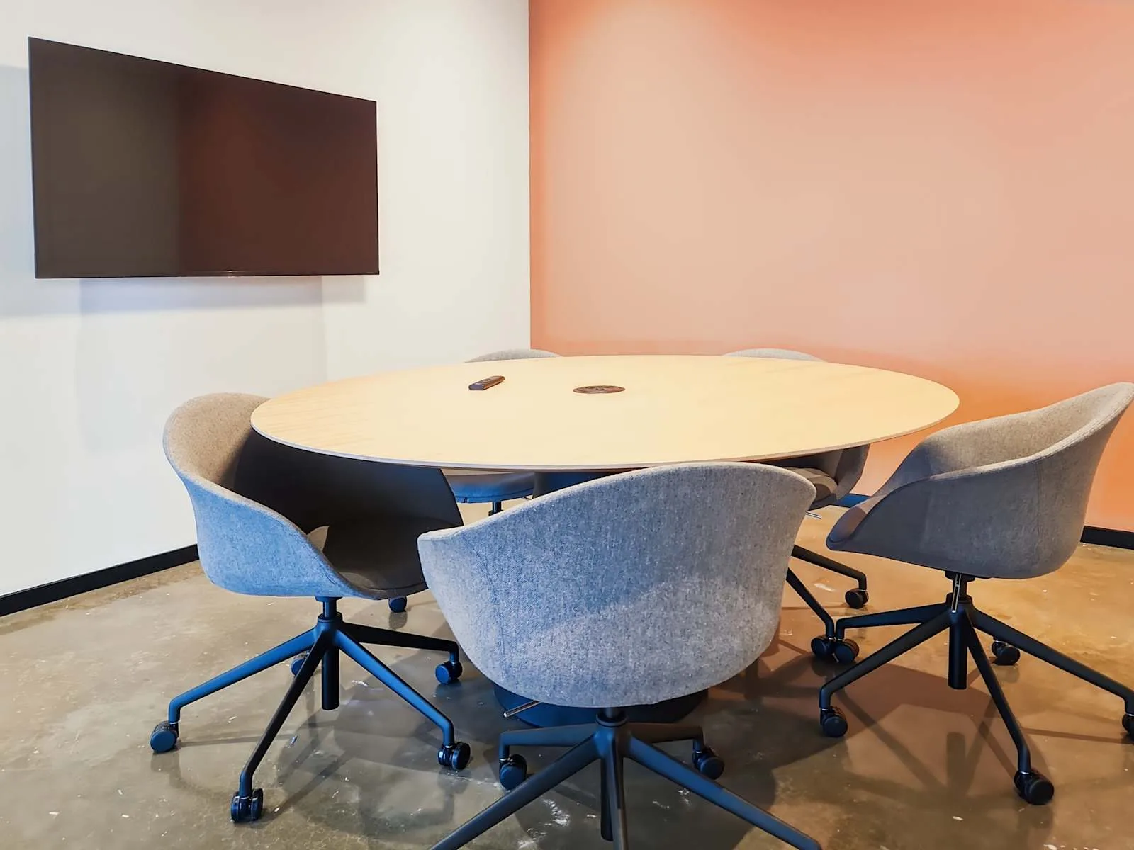Regus TX, Houston - La Branch St, Meeting room for 6 people, Houston, TX