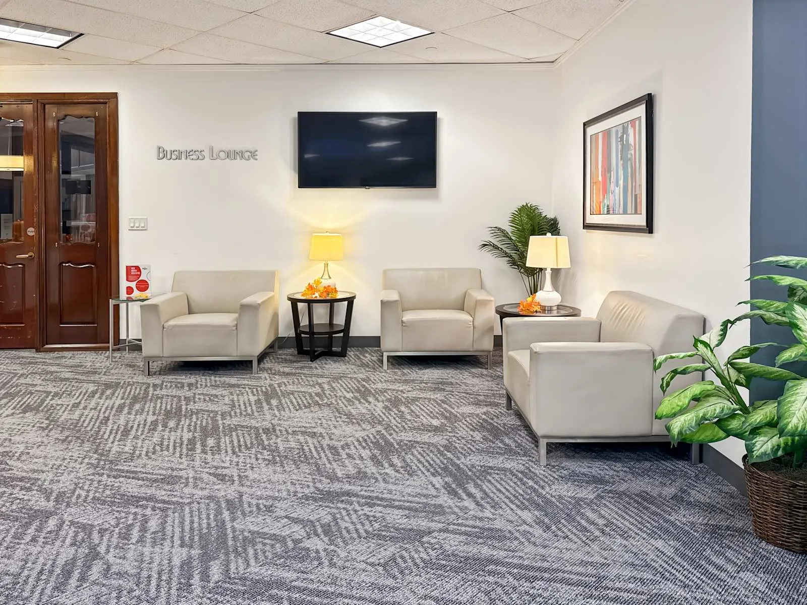 Regus TX, Houston - Echo Lane, Lounge, Houston, TX