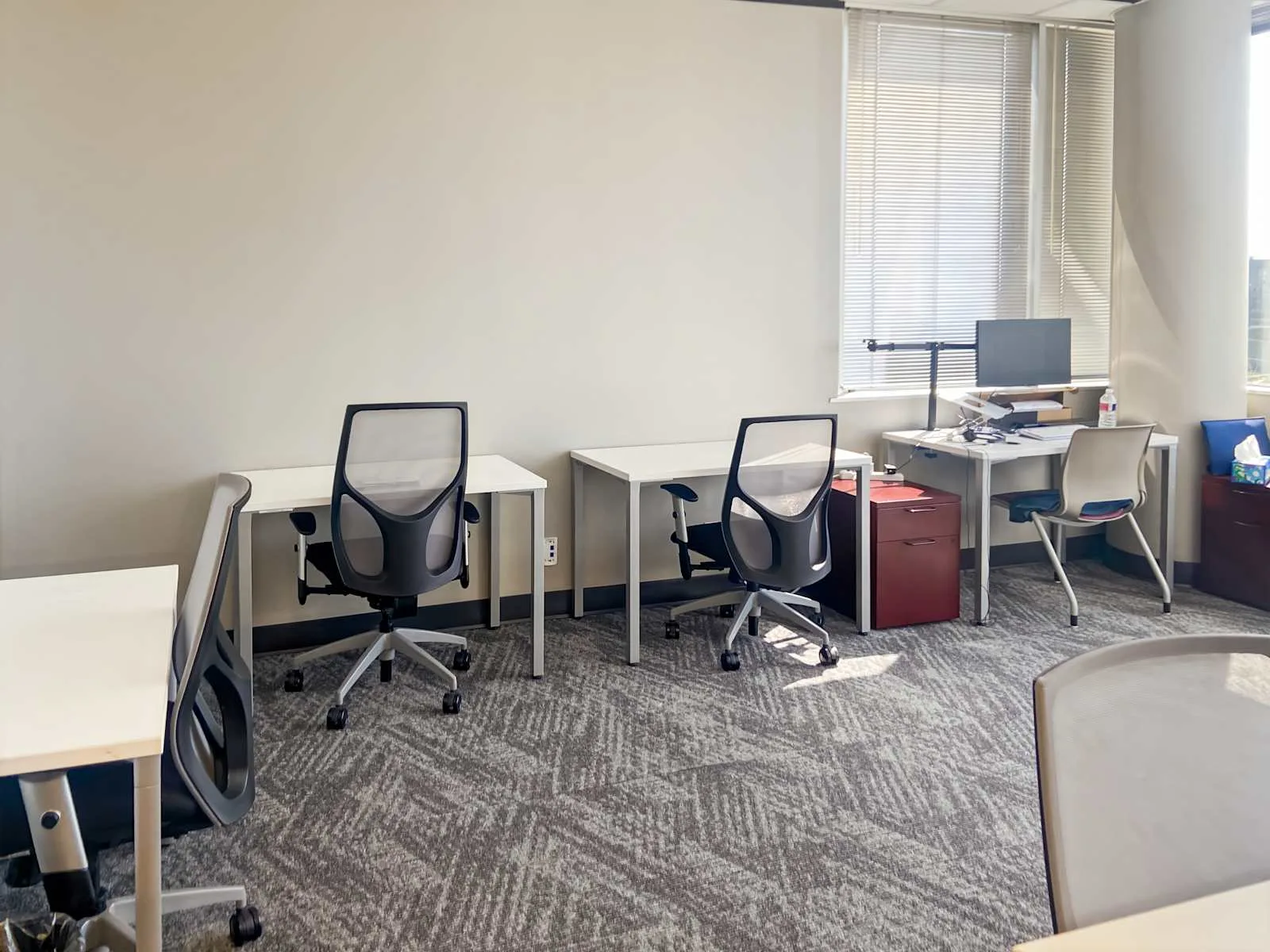 Regus TX, Houston - Park Ten Place, Private office, 4 desks, Katy, TX