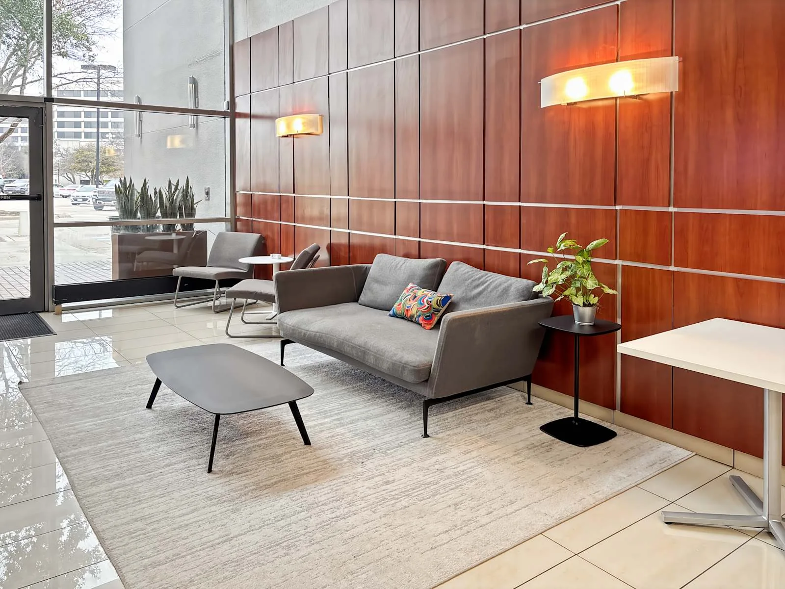 Regus TX Irving - 320 Decker Drive, Lounge, Irving, TX