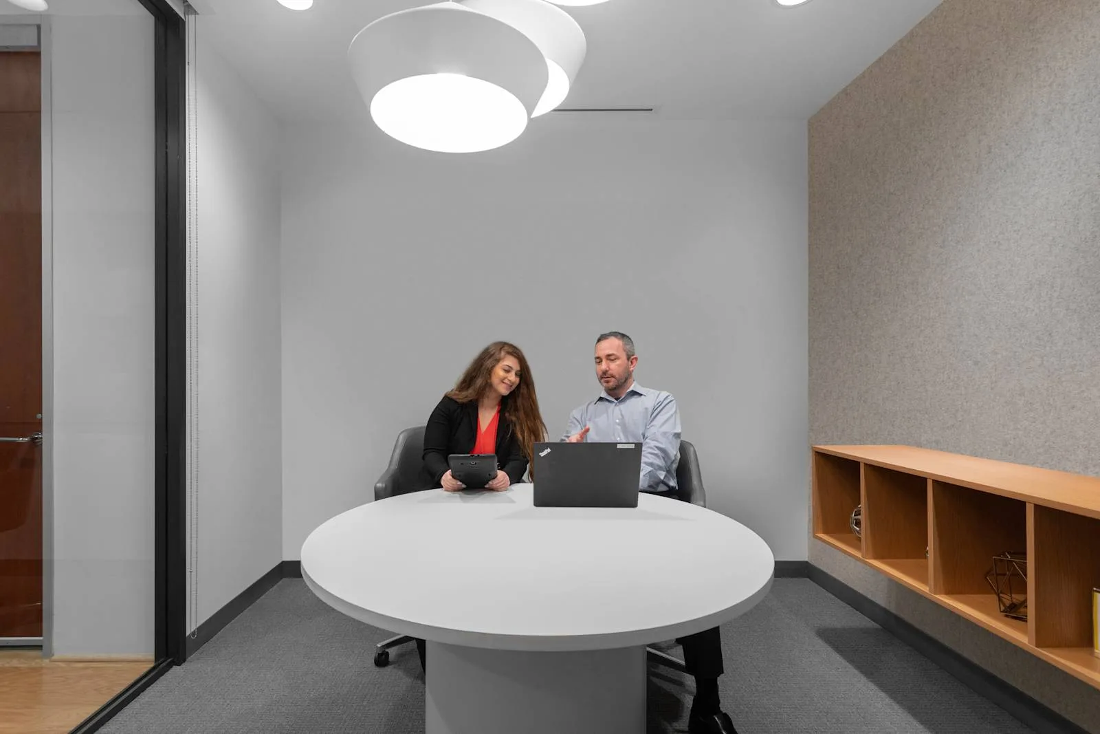 Regus TX, Irving - Las Colinas The Urban Towers, Meeting room for 2 people, Irving, TX
