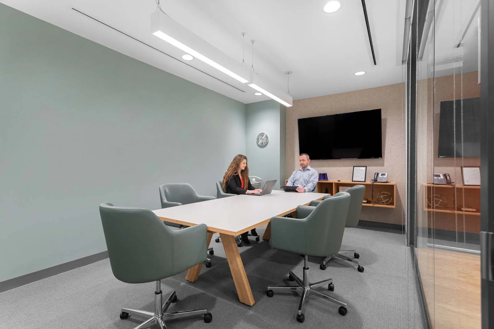 Regus TX, Irving - Las Colinas The Urban Towers, Meeting room for 6 people, Irving, TX