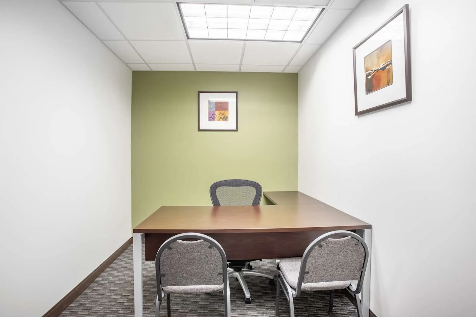 Regus TX, El Paso - Wells Fargo Plaza, Private office, 1 desk, El Paso, TX