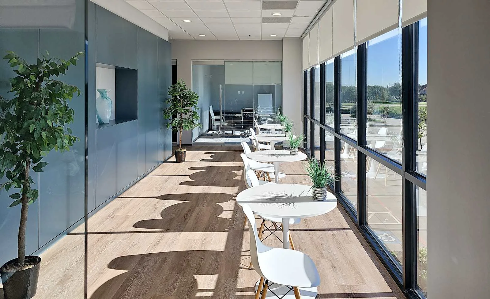 Regus TX, Sugarland - University Blvd, Common area, Sugarland, TX