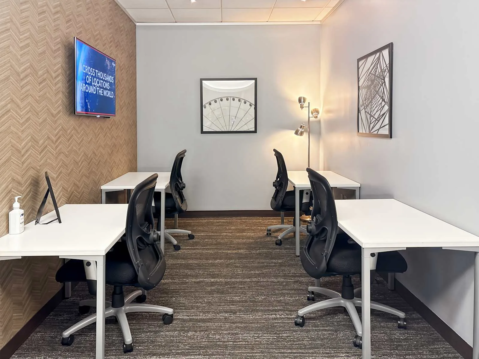 Regus TX, The Woodlands - Waterway, Private office, 4 desks, The Woodlands, TX