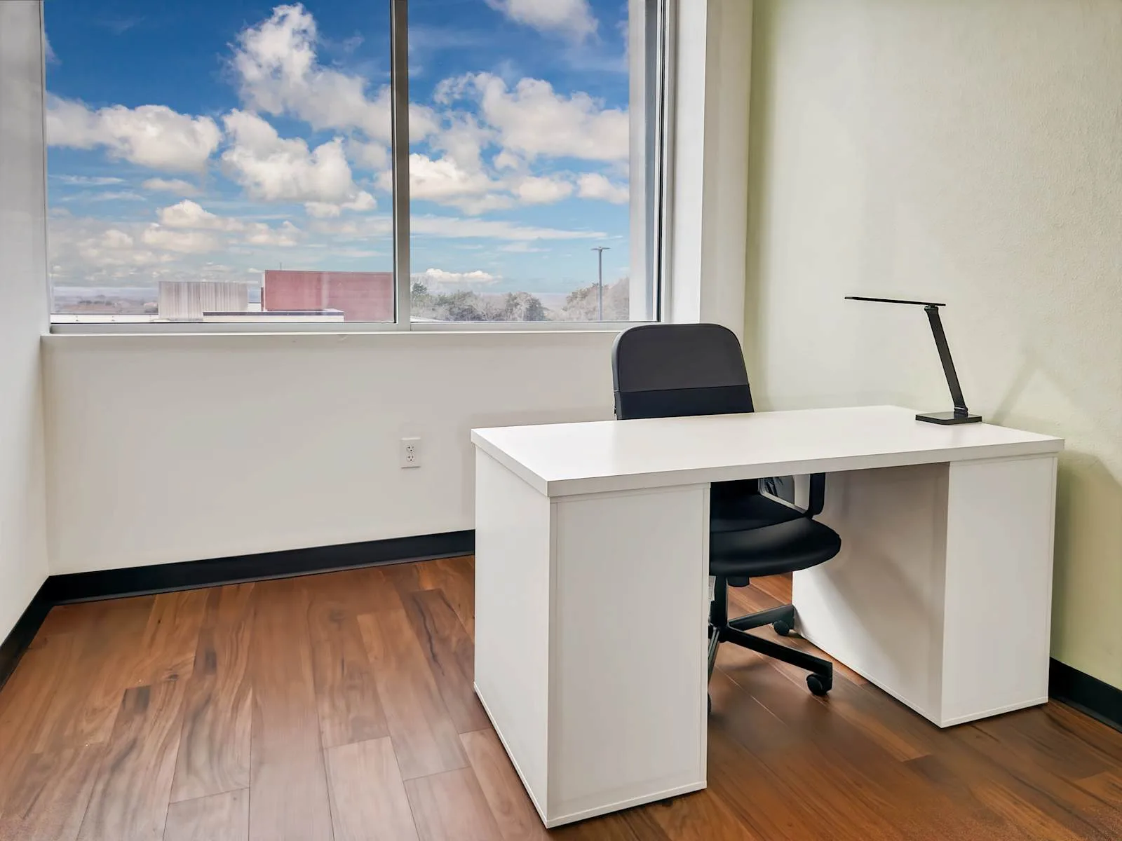 Regus TX, Woodway - Woodway Dr, Private office, 1 desk, Woodway, TX