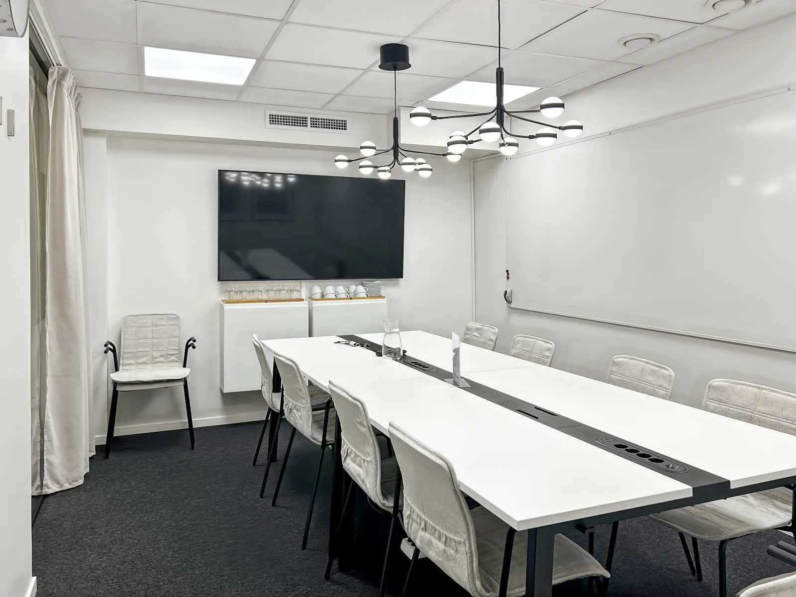 Regus Uddevalla, Kungsgatan, Mötesrum för 8 personer, Uddevalla