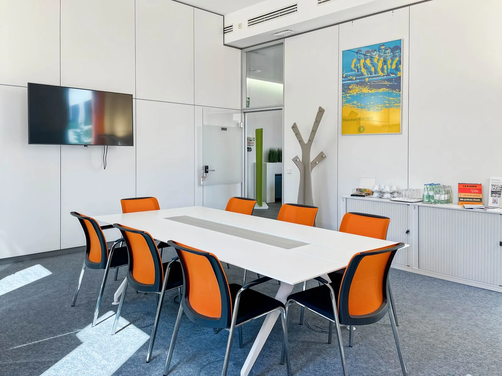 Regus UNTERFÖHRING, Unterföhring Park Village, Meeting room for 8 people, Unterföhring