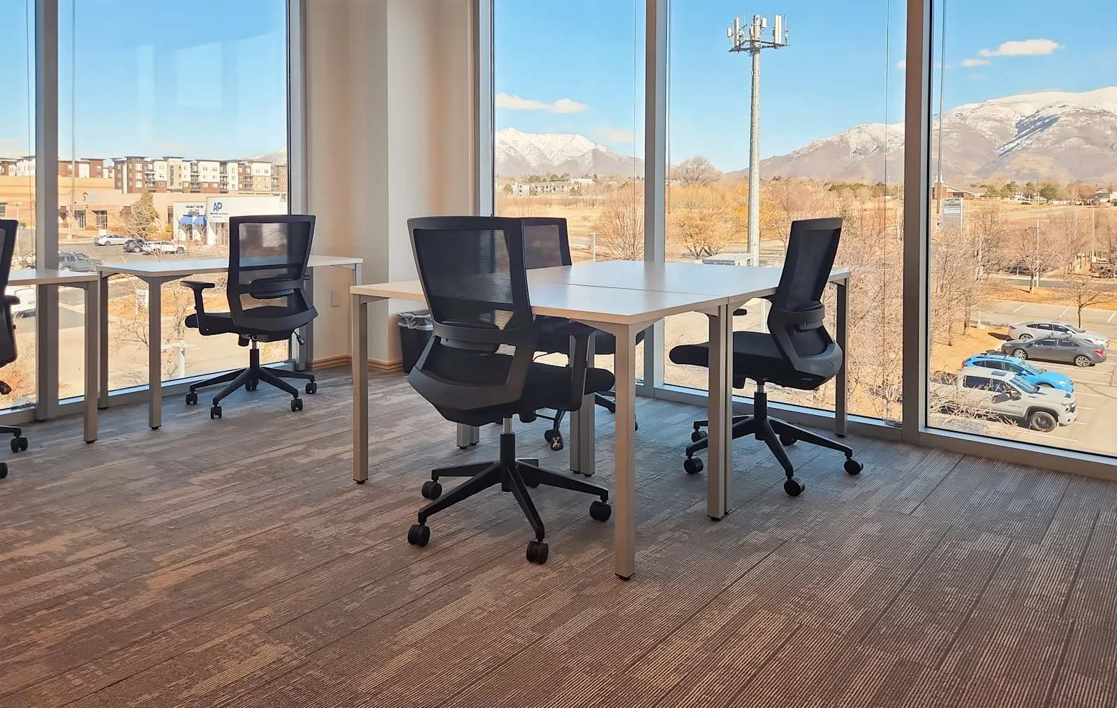 Regus UT, Clearfield - 1412 Legend Hills Dr, Open-plan office, Clearfield, UT