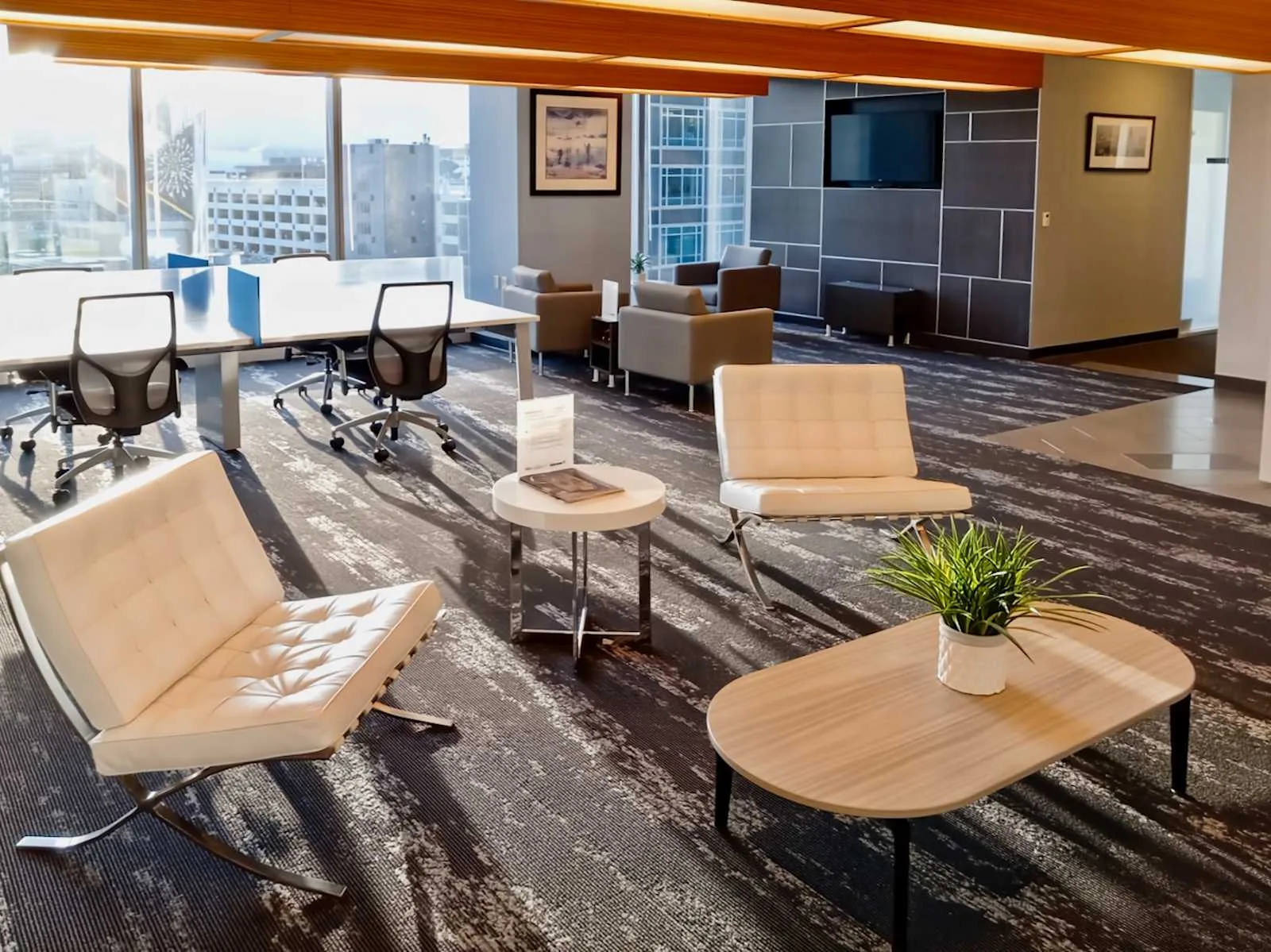 Regus UT, Salt Lake City - 222 Main, Lounge, Salt Lake City, UT
