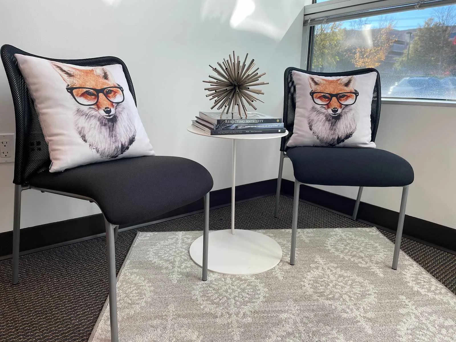 Regus VA, Herndon - Dulles Corner, Lounge, Herndon, VA