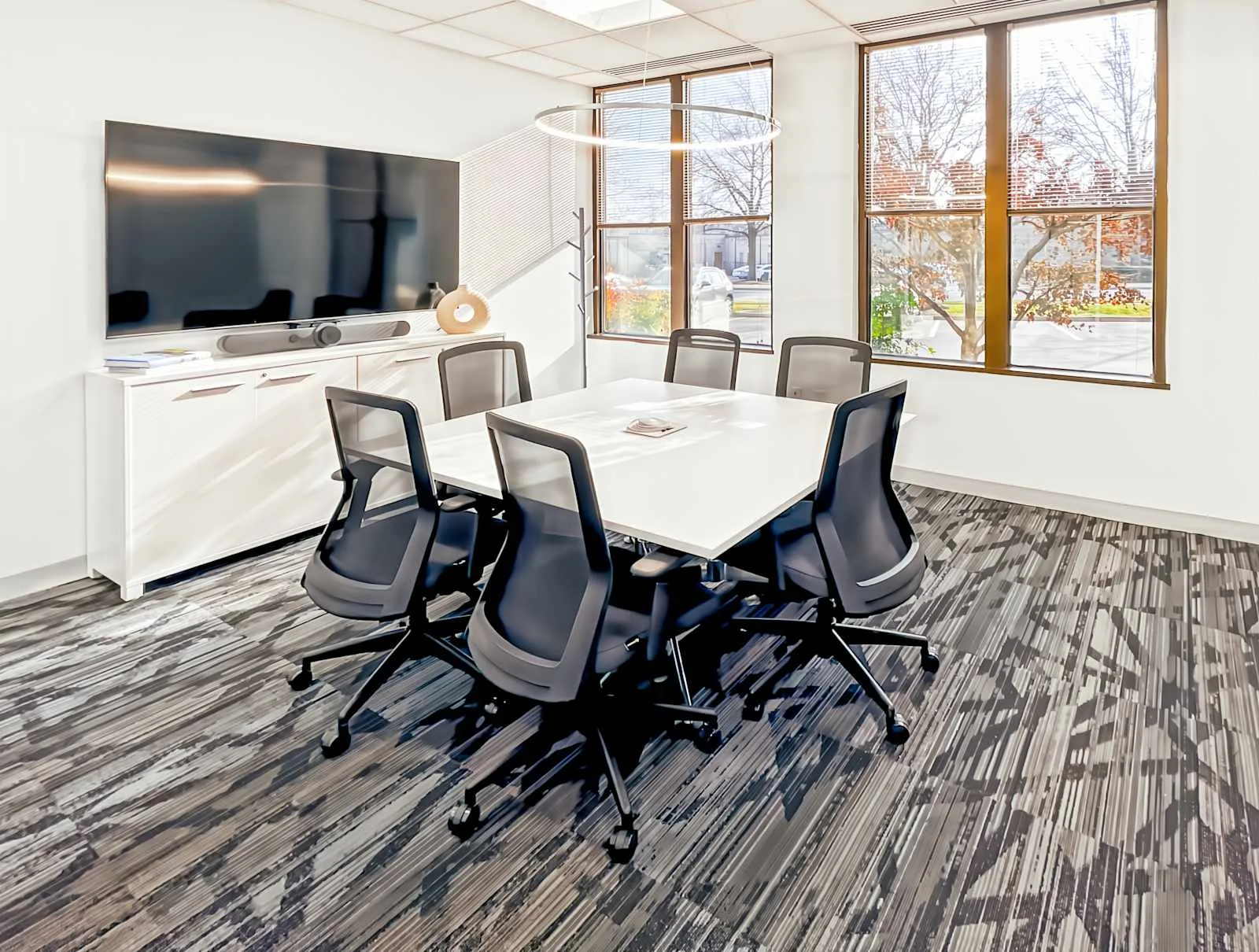Regus VA, Leesburg - Catoctin Cir, Meeting room for 6 people, Leesburg, VA