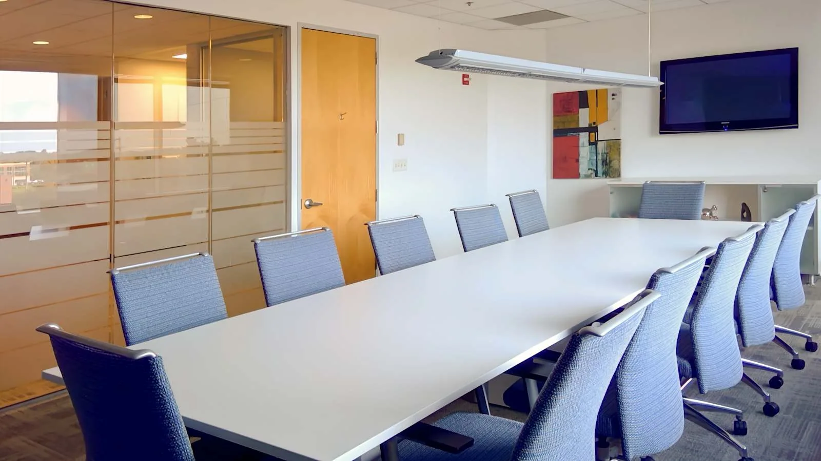 Regus VA, Manassas - Battlefield Overlook, Meeting room for 12 people, Manassas, VA