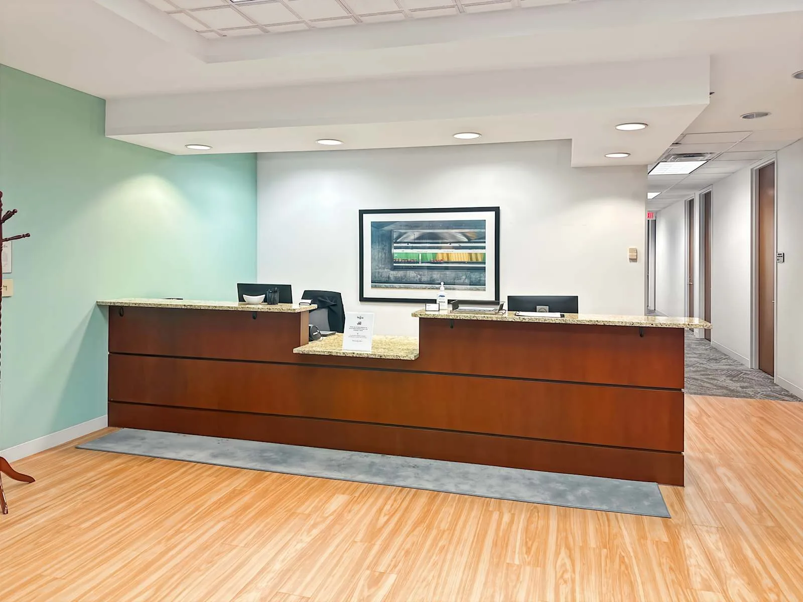 Regus VA, Richmond - Glen Allen, Reception, Glen Allen, VA
