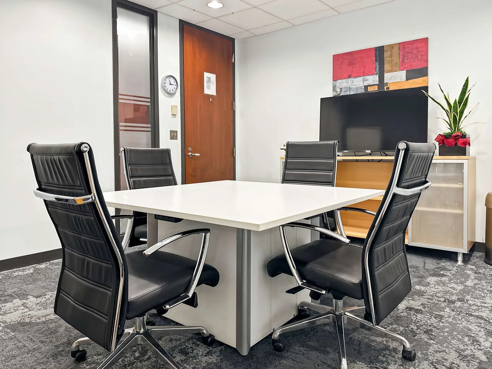Regus VA, Richmond - Two Paragon Place, Meeting room for 4 people, Richmond, VA