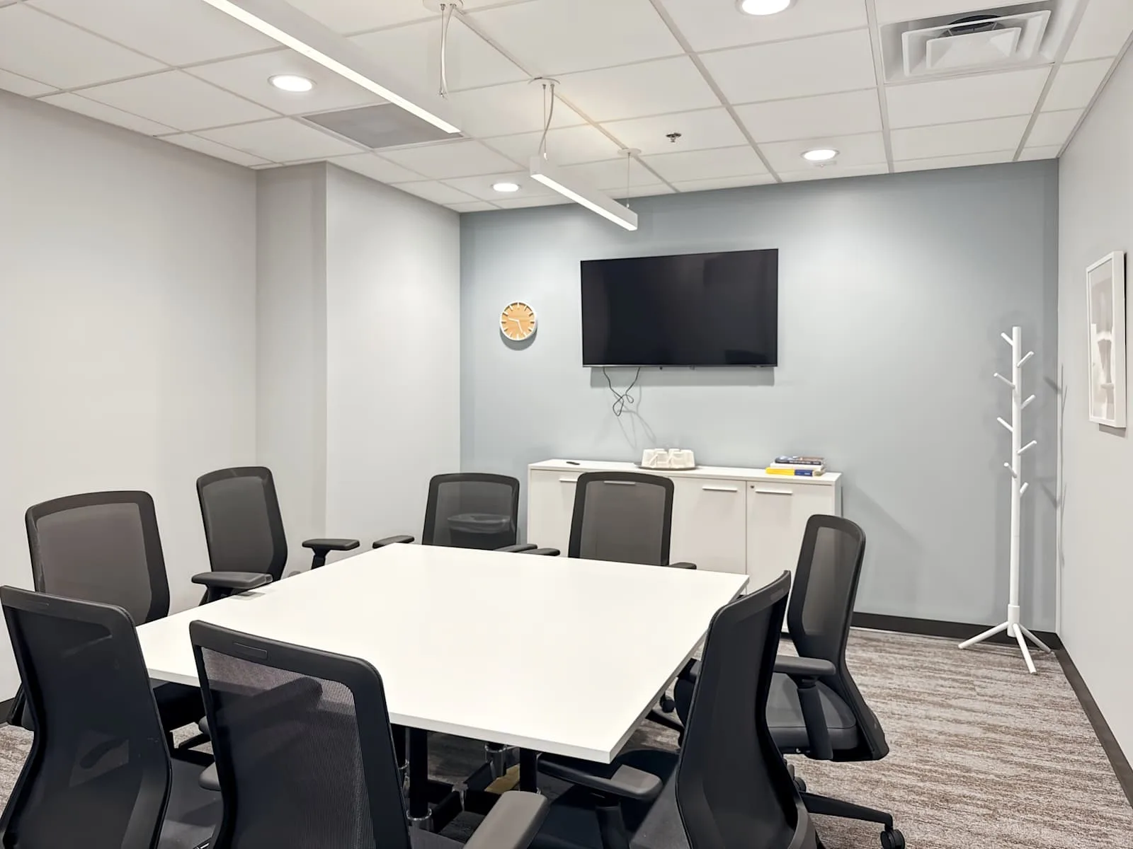 Regus VA, Virginia Beach - Constitution Dr, Meeting room for 8 people, Virginia Beach, VA