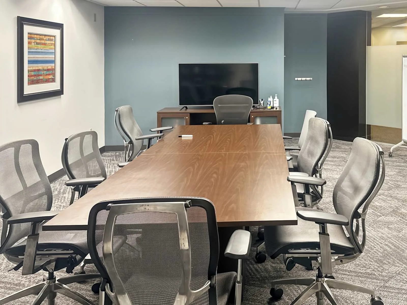 Regus VA, Virginia Beach - Lynnhaven, Meeting room for 8 people, Virginia Beach, VA