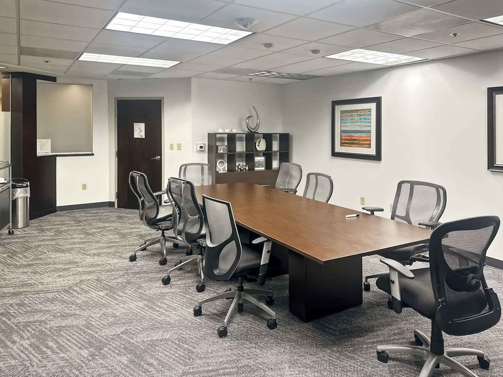 Regus VA, Virginia Beach - Lynnhaven, Meeting room for 7 people, Virginia Beach, VA
