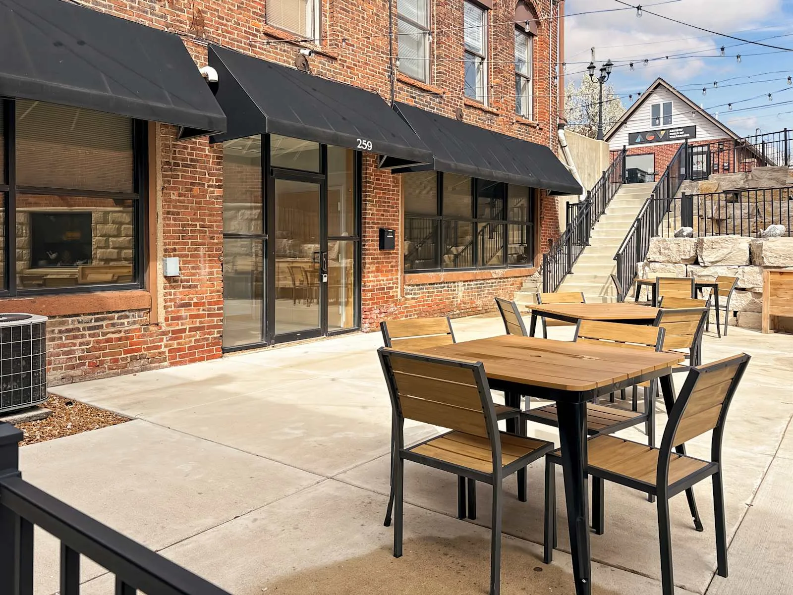 Regus IN, Valparaiso - Indiana Ave, Terrace and outdoor space, Valparaiso, IN