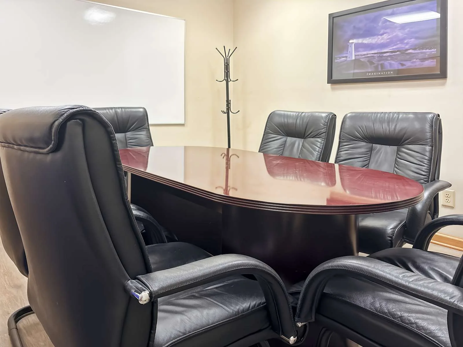 Regus IN, Valparaiso - Valparaiso Street, Meeting room for 6 people, Valparaiso, IN