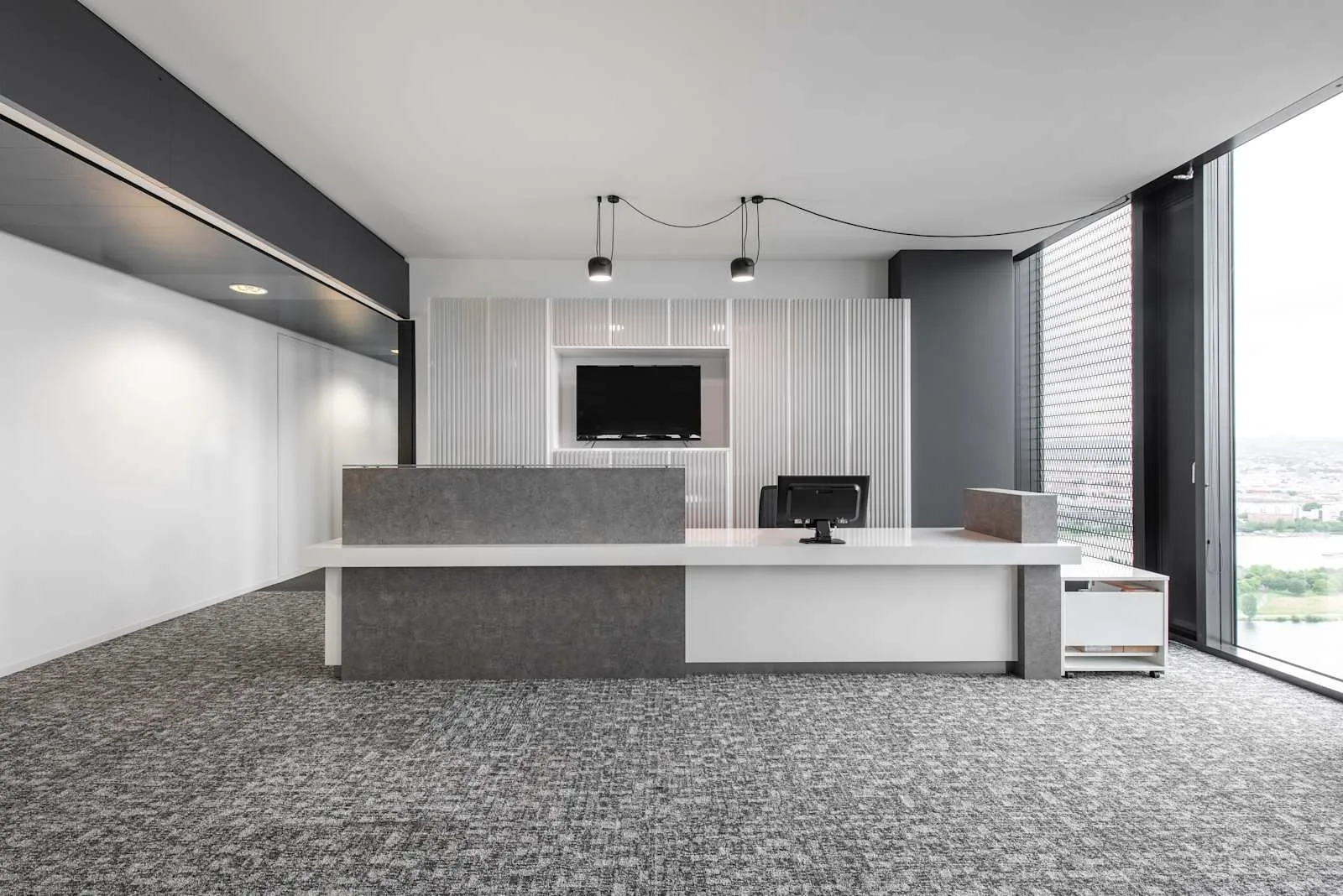 Regus VIENNA, DC Tower, Empfang, Wien