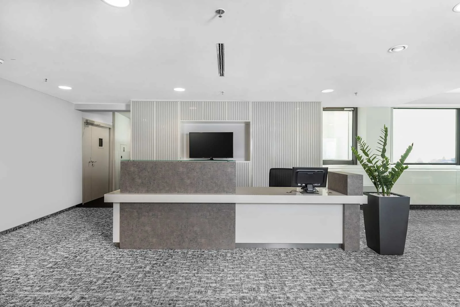 Regus VIENNA, Millennium Tower, Reception, Vienna
