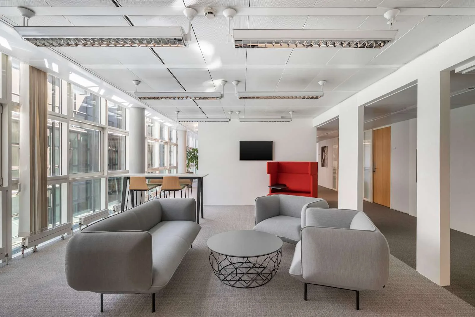 Regus VIENNA, Opera, Lounge, Vienna