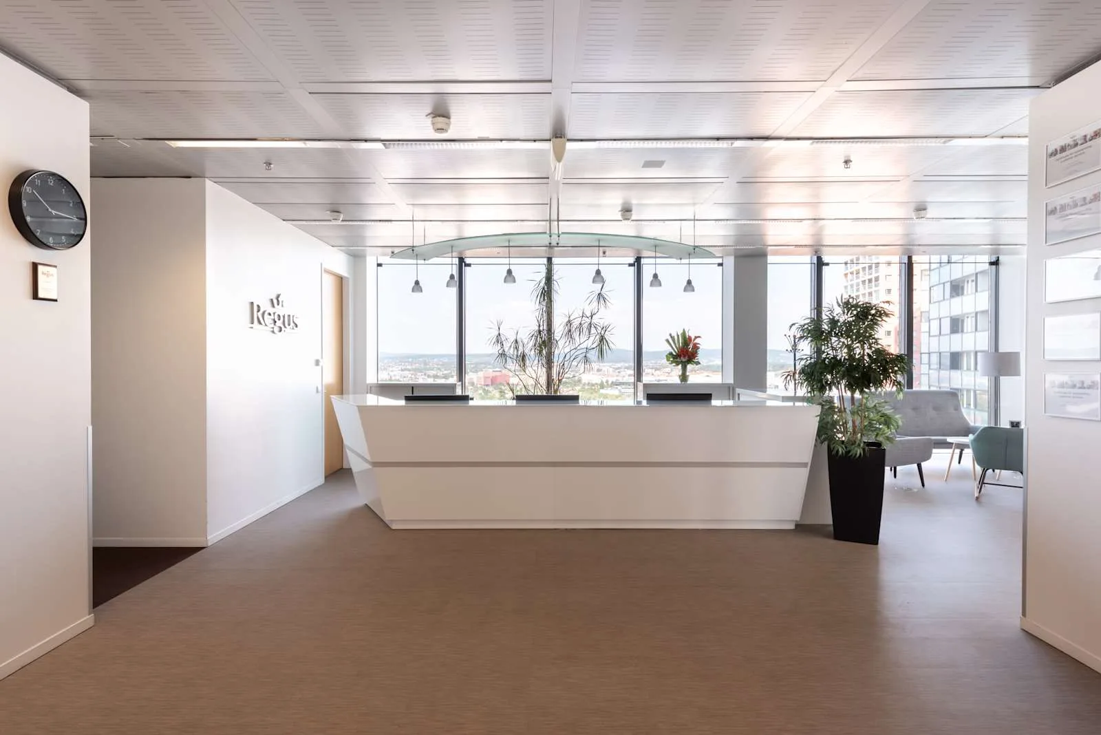 Regus VIENNA, Twin Towers, Reception, Vienna
