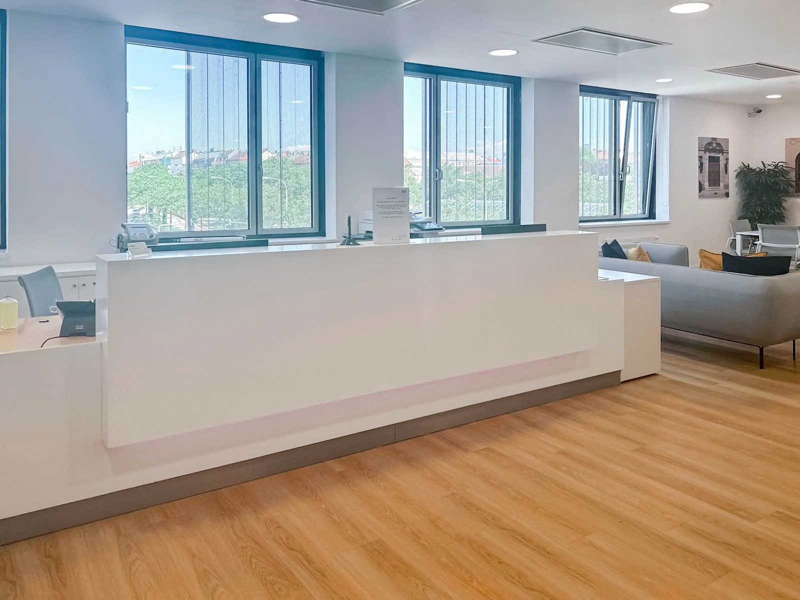 Regus VIENNA, Westbahnhof, Empfang, Wien