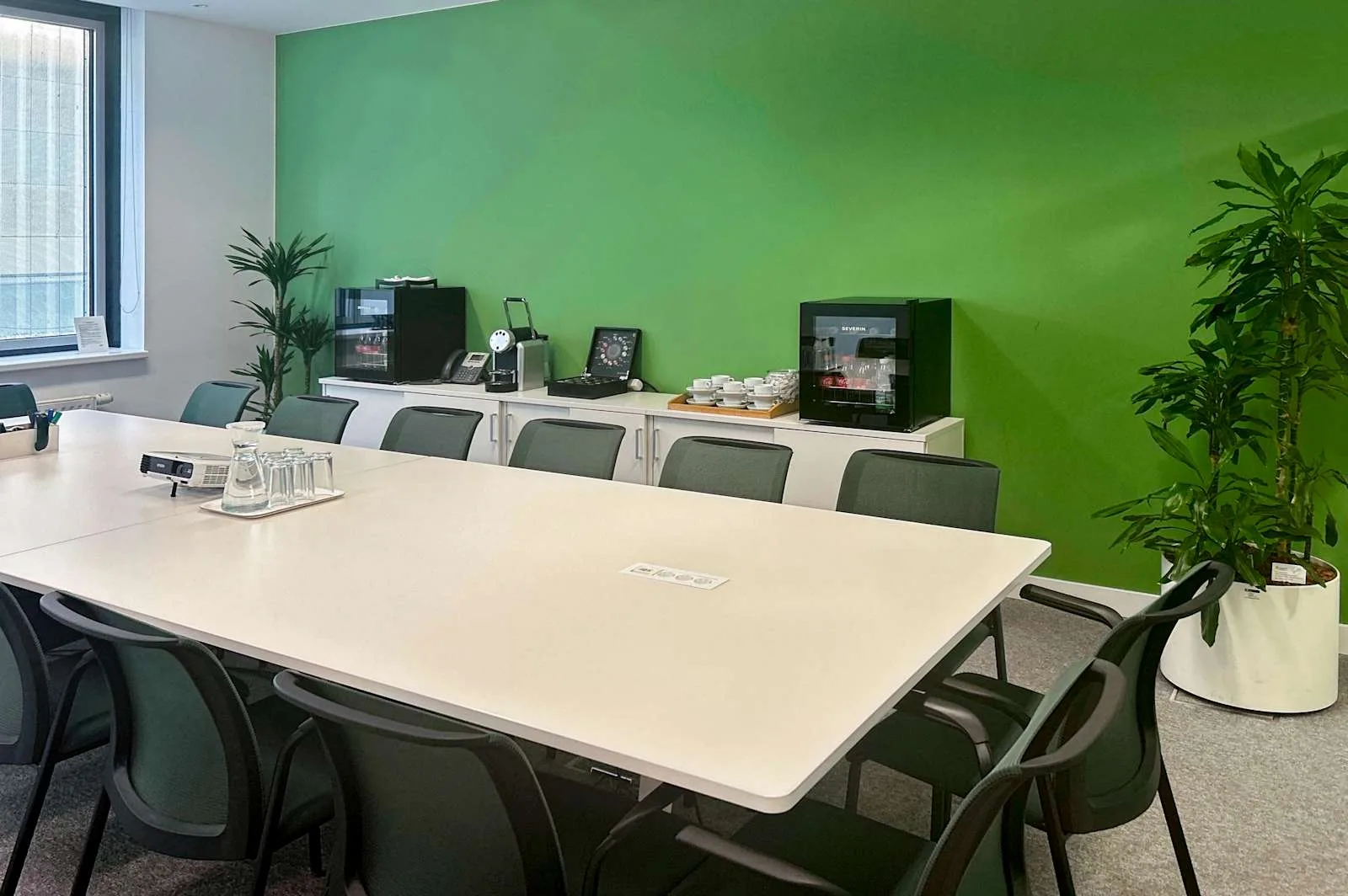 Regus VIENNA, Westbahnhof, Besprechungsraum für 12 Personen, Wien