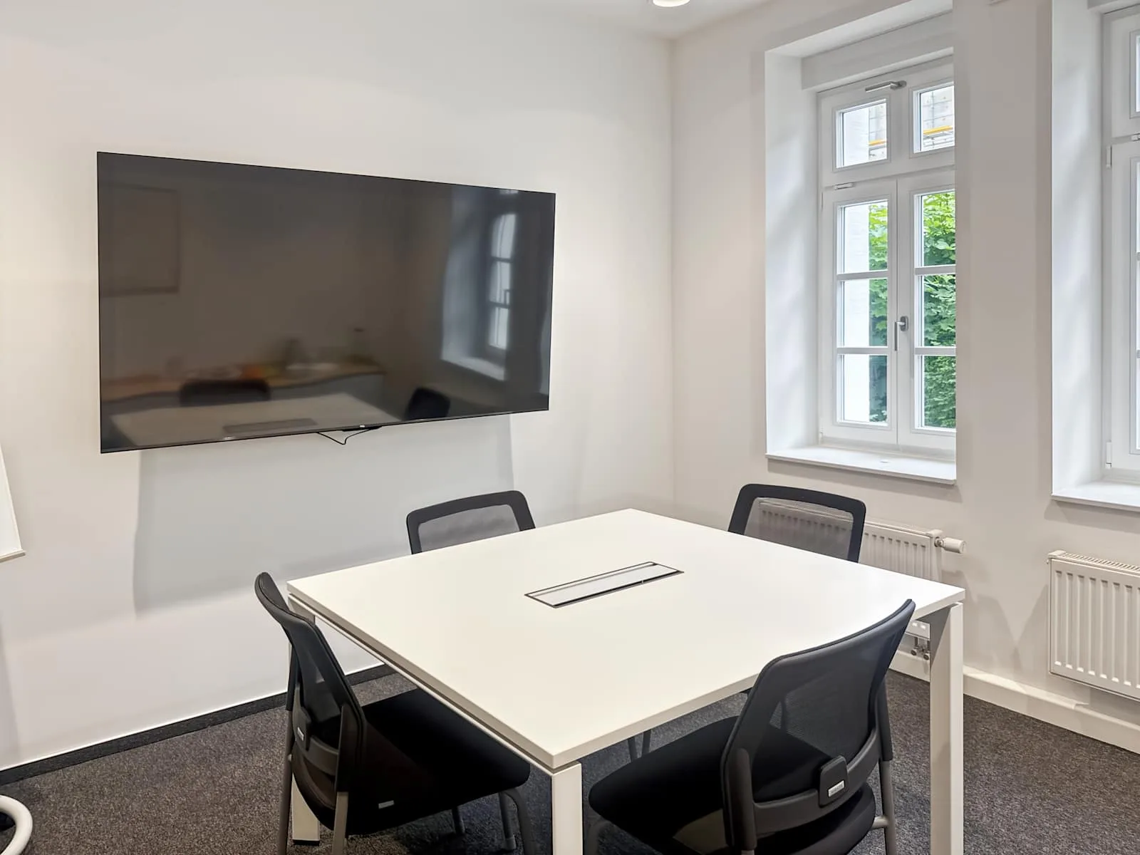 Regus VILLINGEN-SCHWENNINGEN, Von Richthofen Park, Meeting room for 4 people, Villingen-Schwenningen
