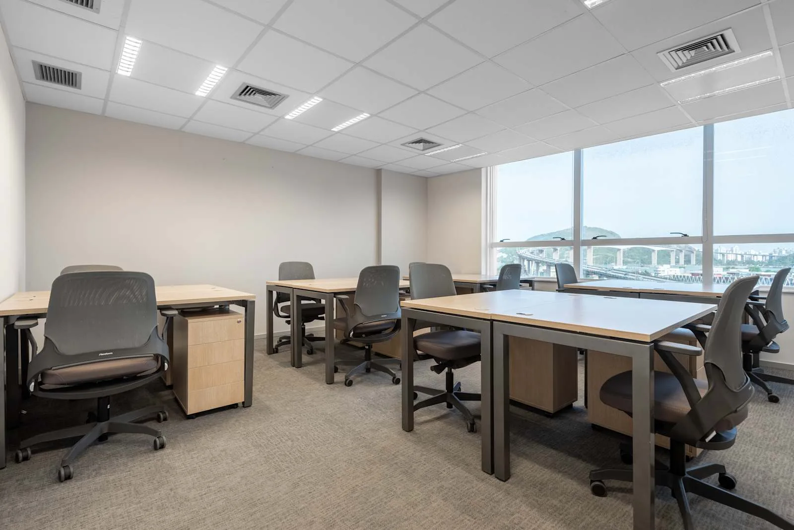 Regus Vitória, Work Center 2 – 8th floor, Escritório privativo com 8 postos, Vitória