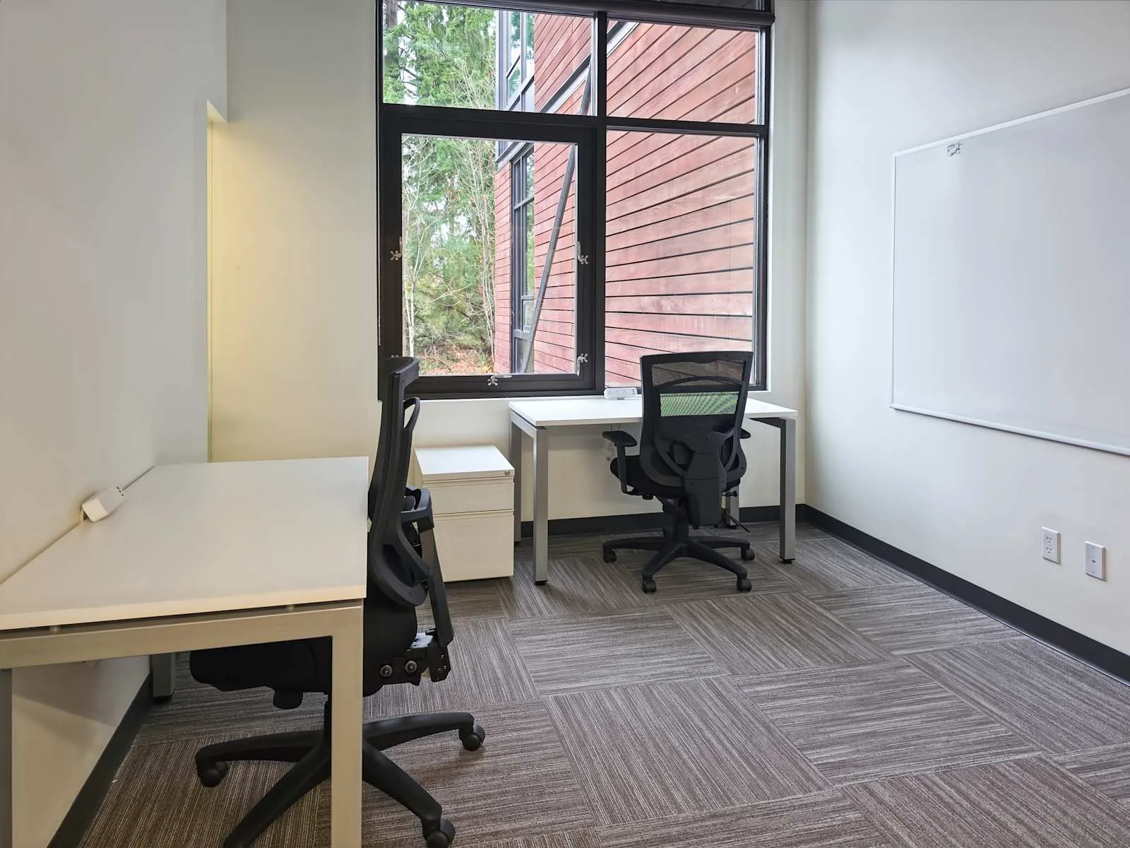 Regus WA, Bainbridge - Ravine Ln, Private office, 2 desks, Bainbridge, WA