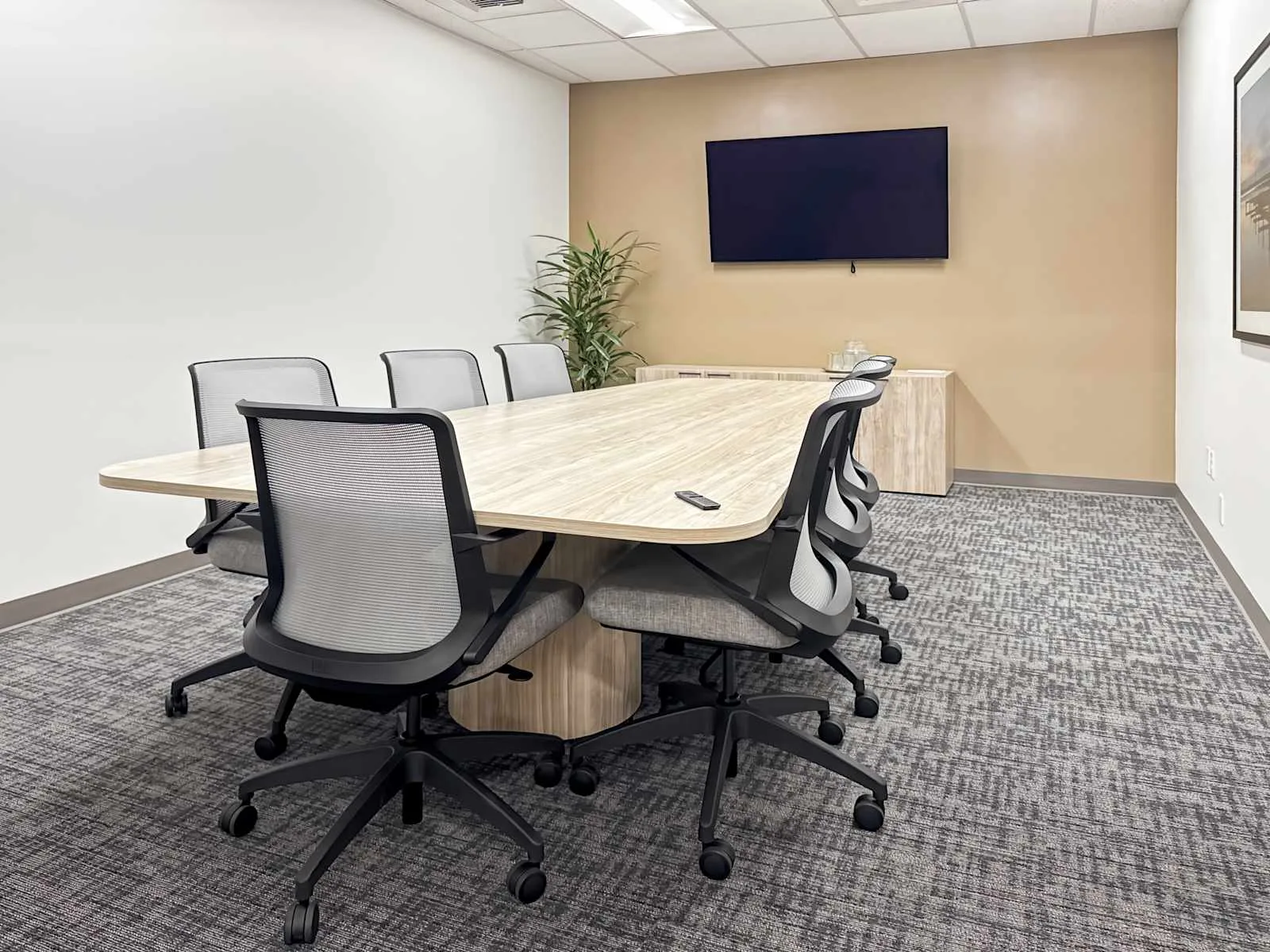 Regus WA, Bellevue - SE 32nd, Meeting room for 8 people, Bellevue, WA